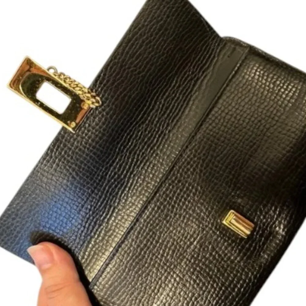 CHLOE Drew Zippy Wallet EUC
